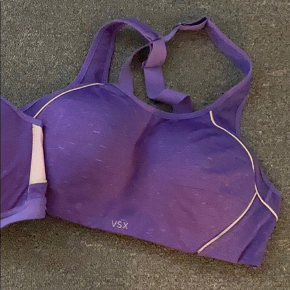 Victoria’s Secret sport bra
